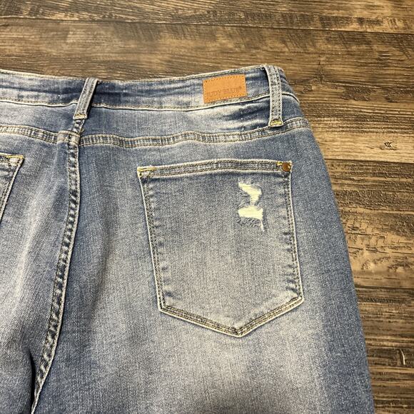 Judy Blue Jeans Women's 15/32 Boyfriend Fit Stretch High Rise Distressed Denim - Picture 5 of 6